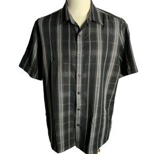 Axist Button Up Short Sleeve Shirt L Black Grey Plaid Straight Hem Collared